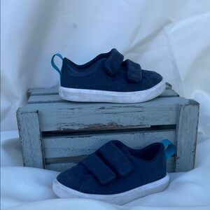 Native Kids Dark Blue Velcro Sneakers